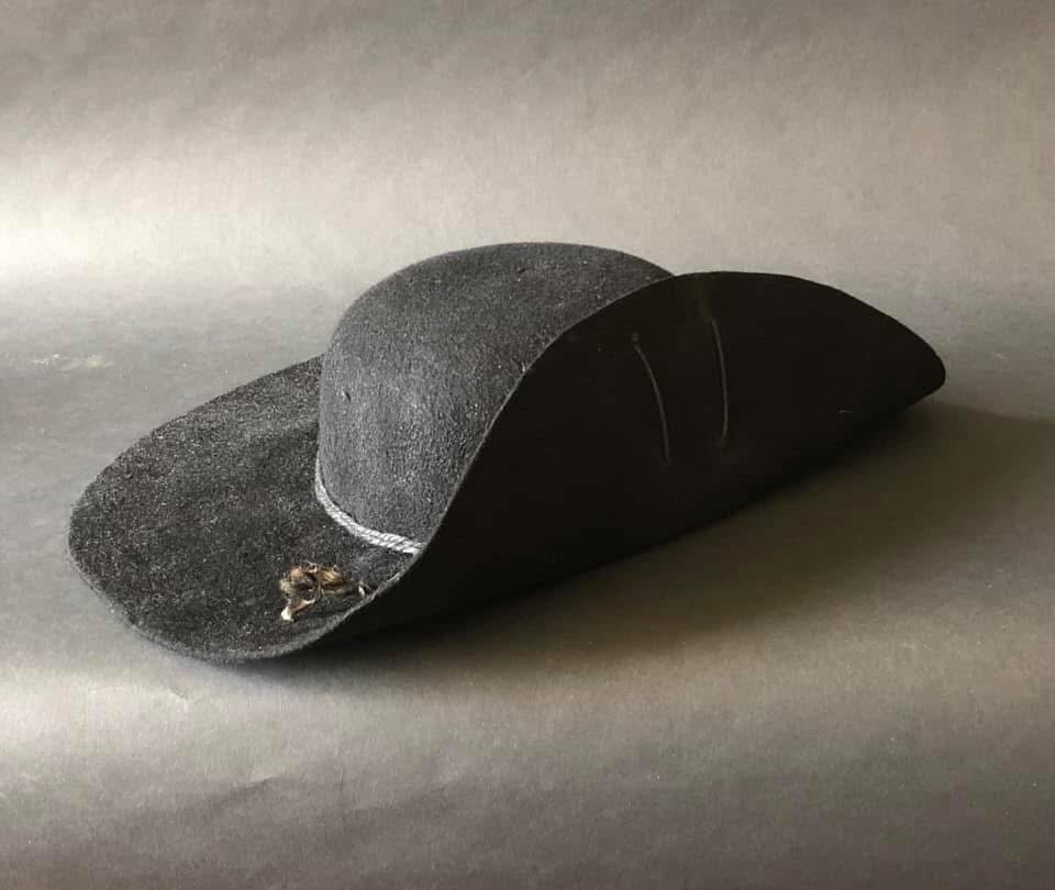 Unbound Round Hat without Cockade