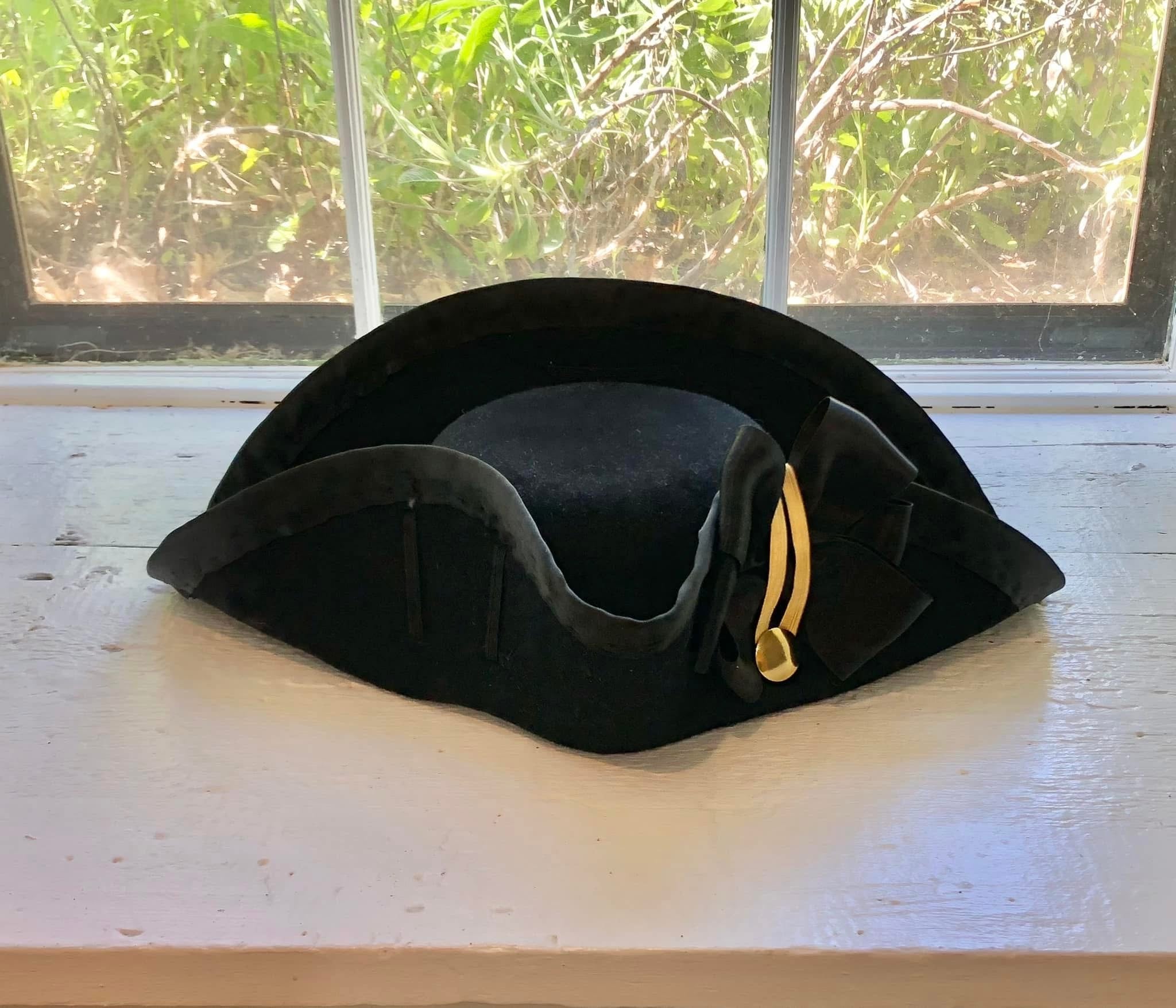 Silk Ribbon Bound Fur Felt Nivernois Style Officer Cocked Hat with Cockade