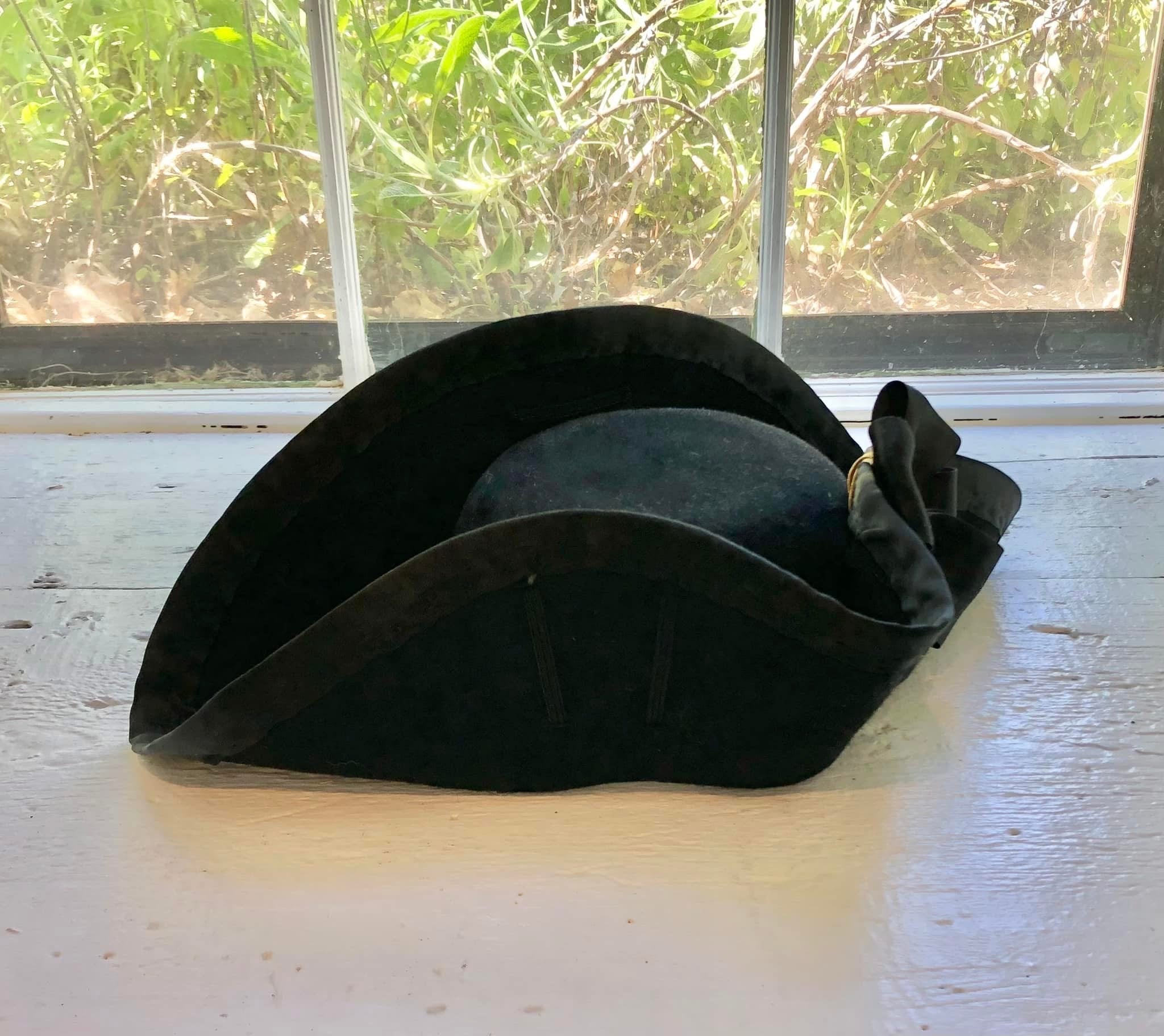 Silk Ribbon Bound Fur Felt Nivernois Style Officer Cocked Hat with Cockade