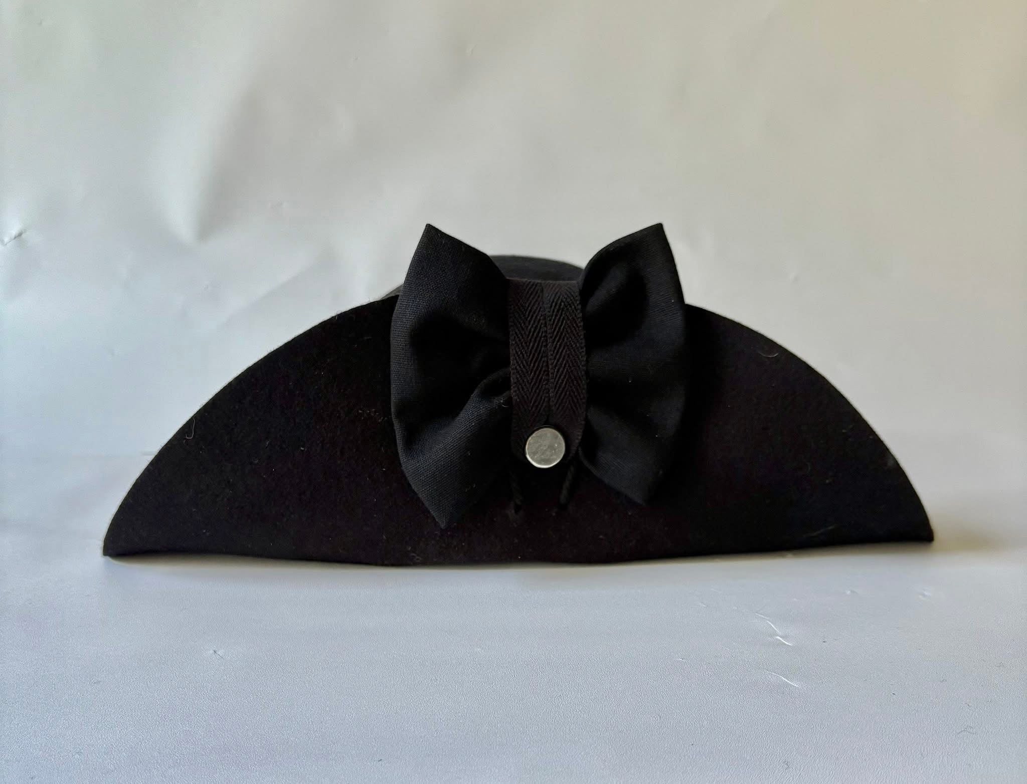 Unbound Round Hat with Cockade