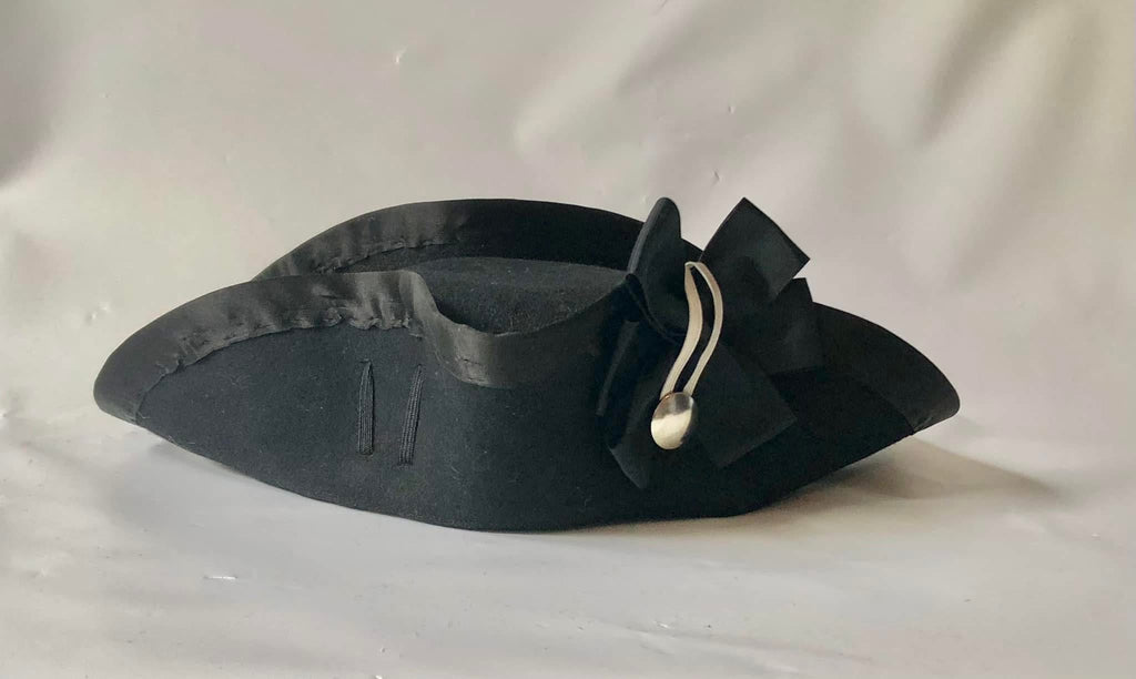 Silk Ribbon Bound British Officer Fur Felt Cocked Hat with Cockade