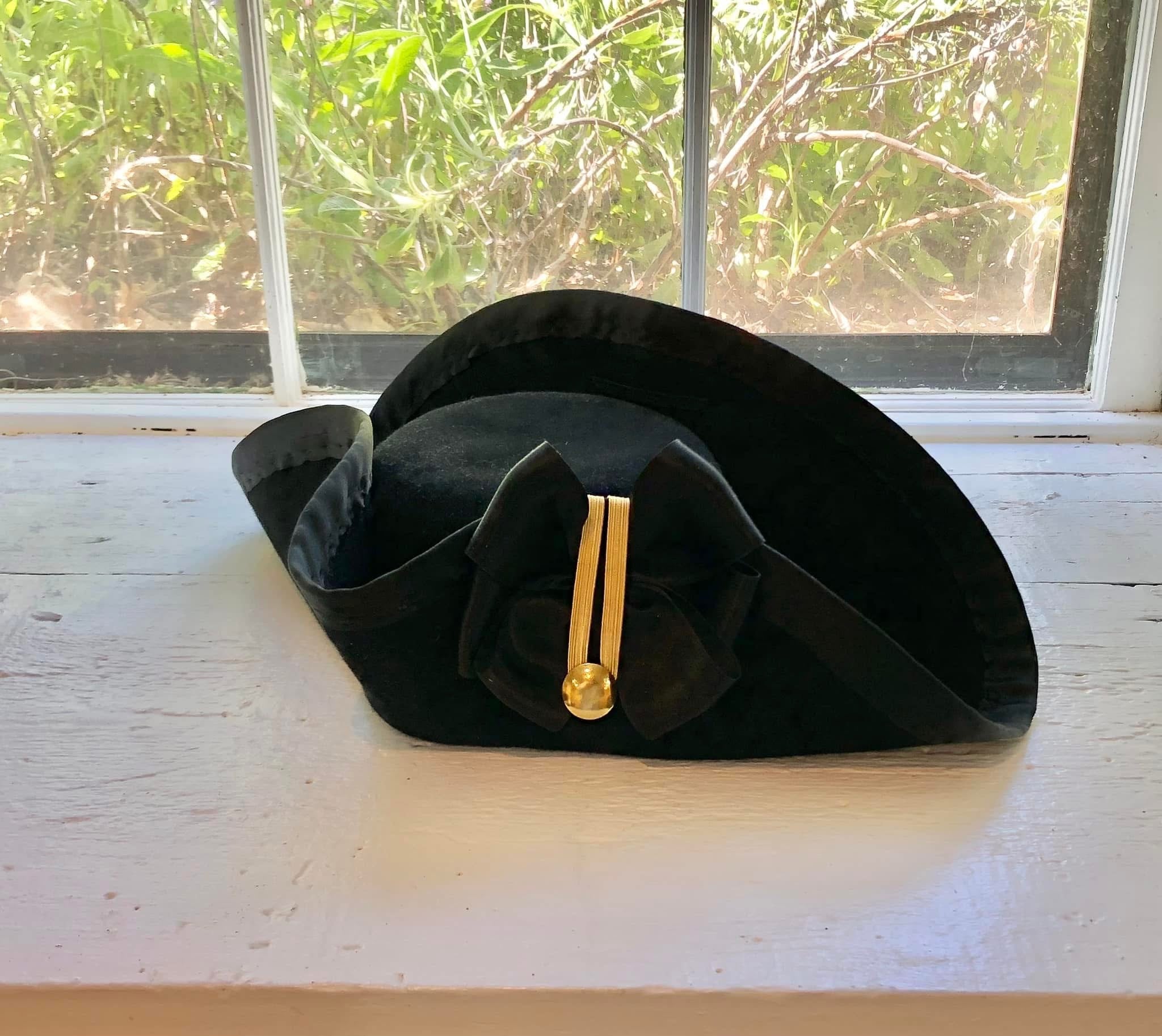 Silk Ribbon Bound Fur Felt Nivernois Style Officer Cocked Hat with Cockade