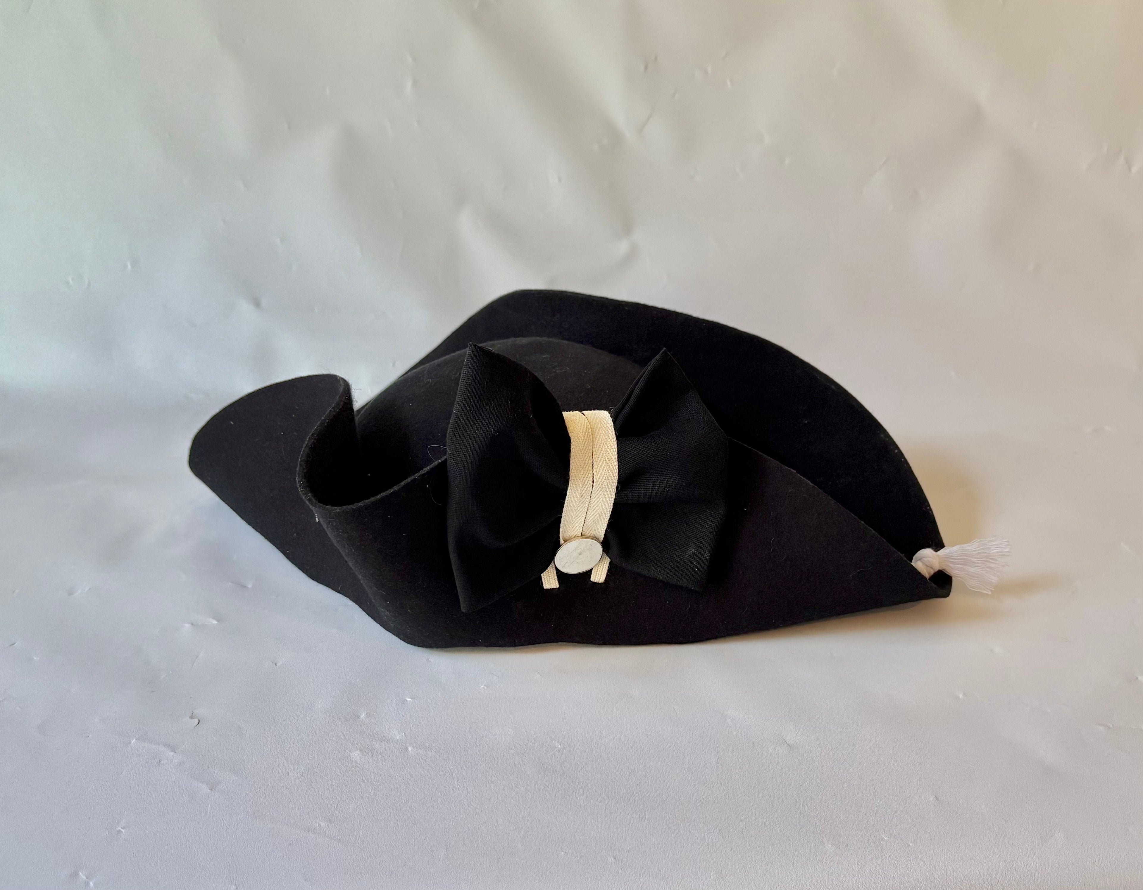 Unbound Wool Felt British Army Undress Cocked Hat with Cockade